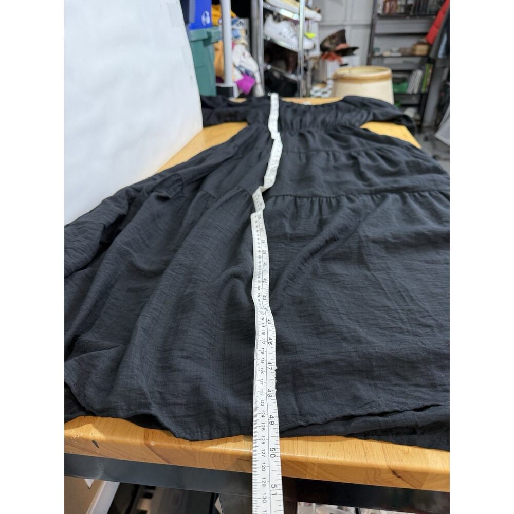 Moon River Black Smocked Waist Puff Short Sleeve Tiered Midi Dress Size S - Picture 12 of 13